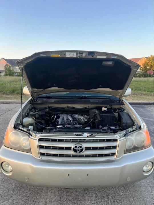 2001 Toyota Highlander - Image 9 of 17