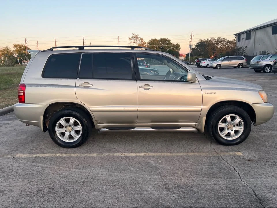 2001 Toyota Highlander - Image 6 of 17