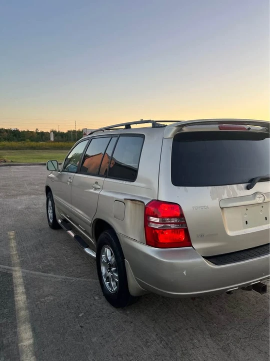 2001 Toyota Highlander - Image 5 of 17