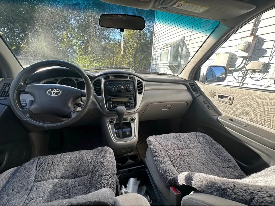 2001 Toyota Highlander - Image 9 of 11