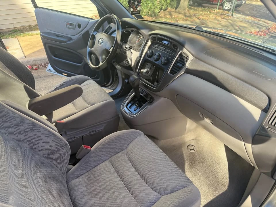 2001 Toyota Highlander - Image 6 of 10