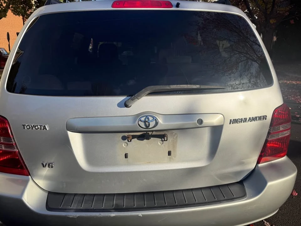 2001 Toyota Highlander - Image 9 of 11