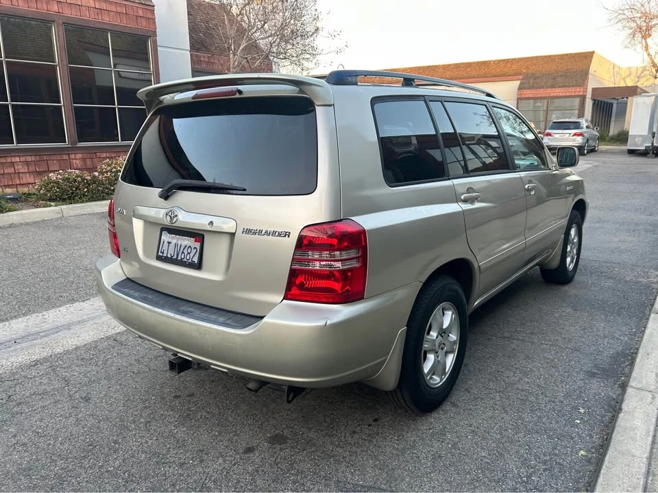 2001 Toyota Highlander - Image 10 of 20