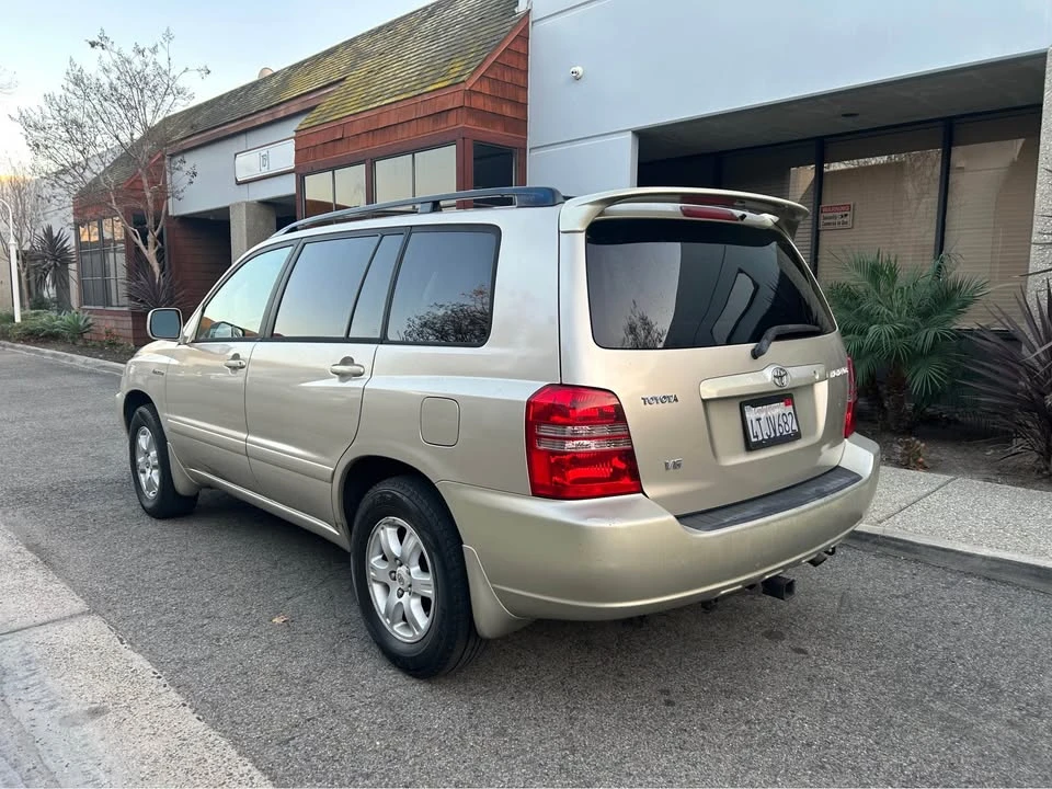 2001 Toyota Highlander - Image 8 of 20