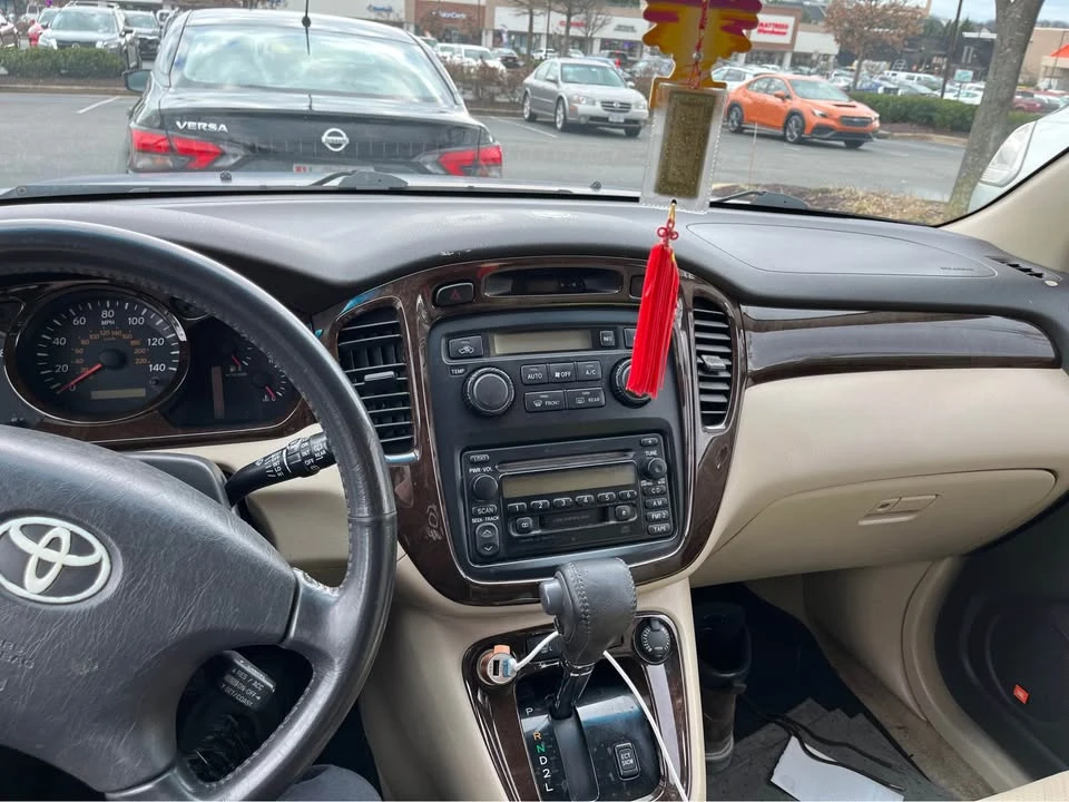 2001 Toyota Highlander - Image 8 of 9