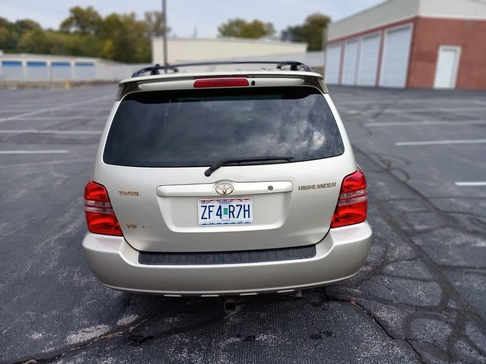 2001 Toyota Highlander - Image 6 of 20