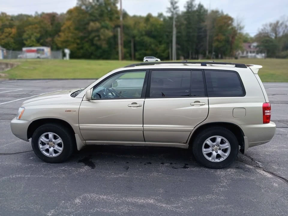 2001 Toyota Highlander - Image 8 of 20