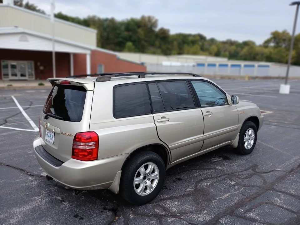 2001 Toyota Highlander - Image 5 of 20