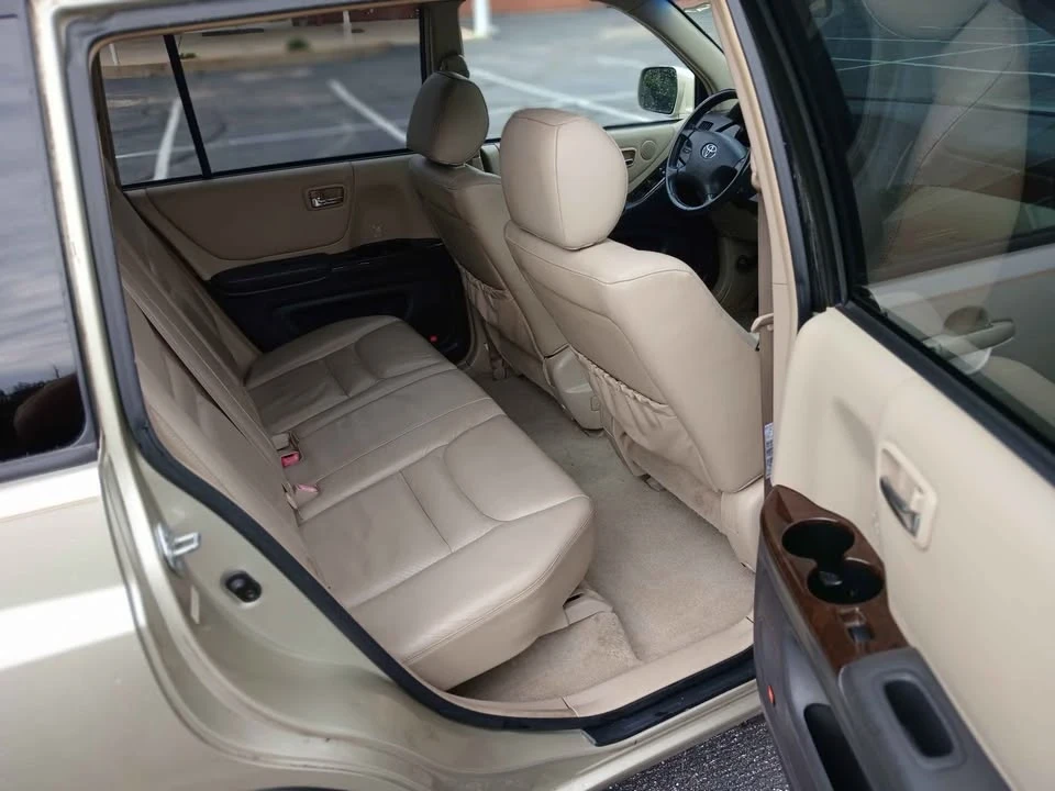 2001 Toyota Highlander - Image 12 of 20