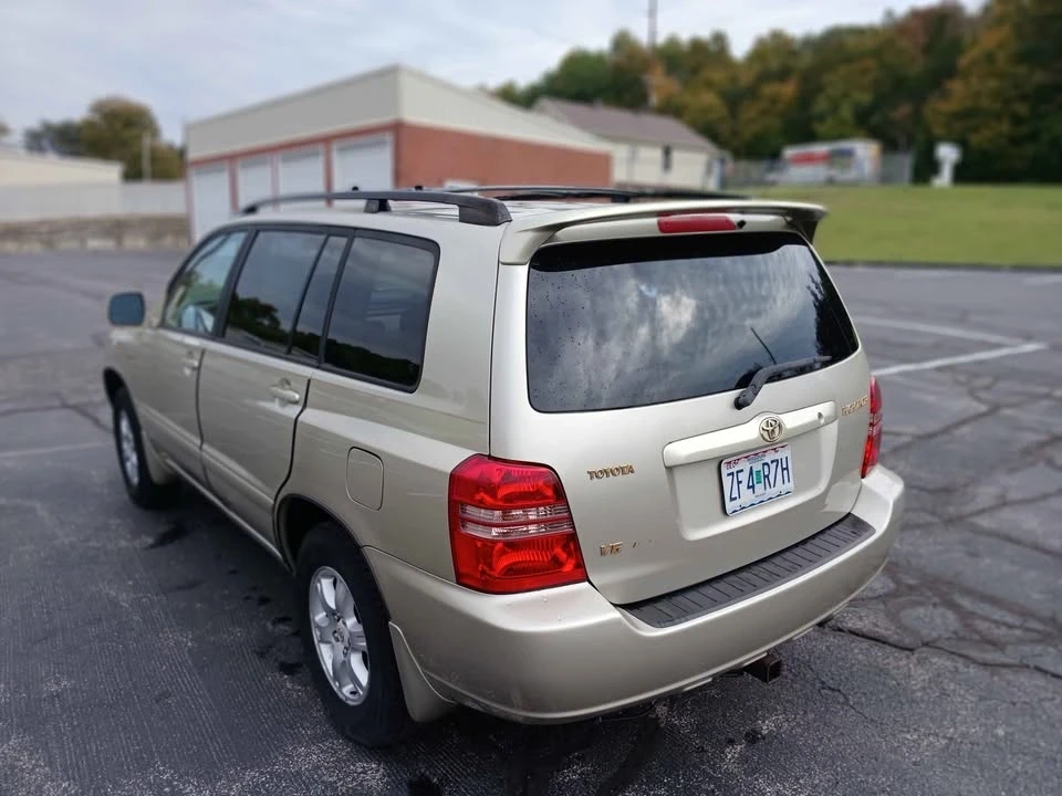 2001 Toyota Highlander - Image 7 of 20