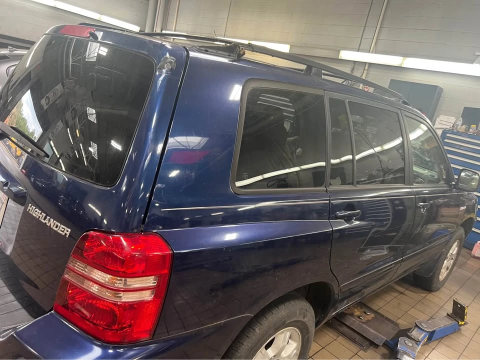 2001 Toyota Highlander - Image 3 of 9