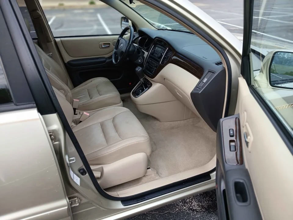 2001 Toyota Highlander - Image 11 of 20