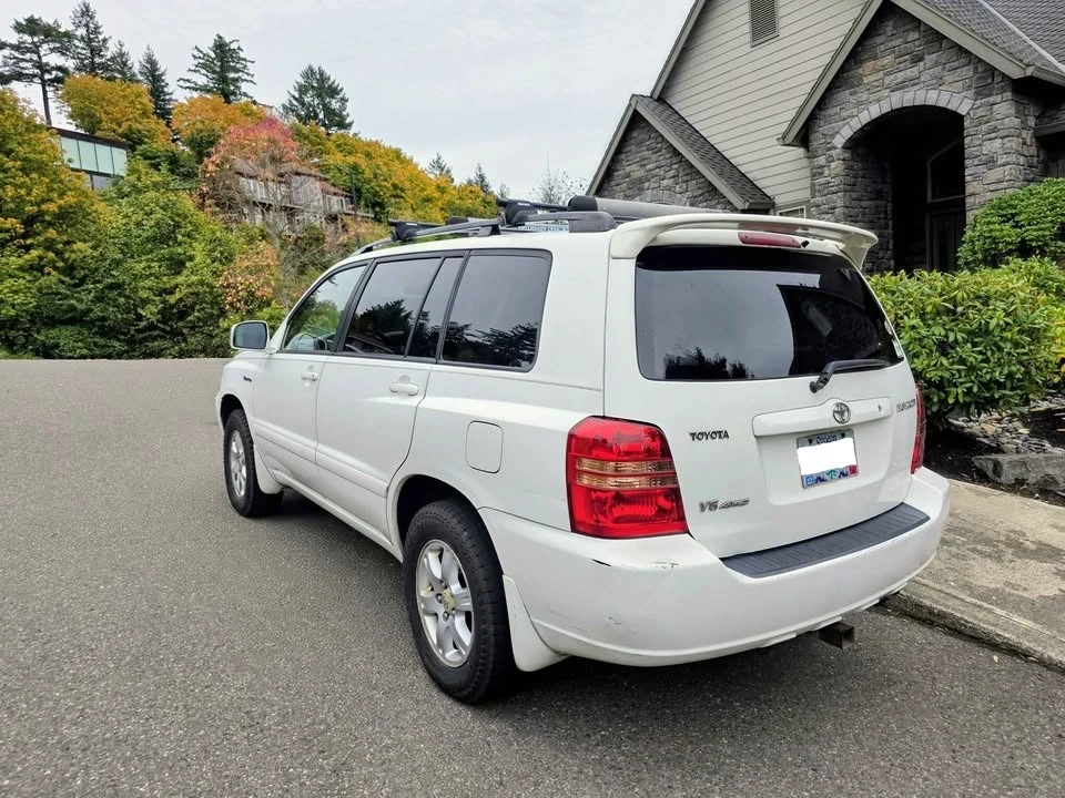 2001 Toyota Highlander - Image 2 of 11