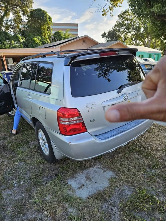 2001 Toyota Highlander - Image 11 of 16