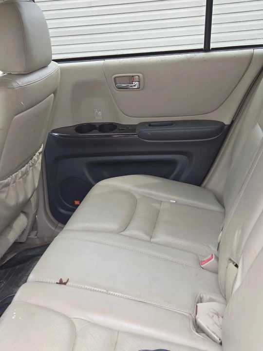 2001 Toyota Highlander - Image 6 of 19