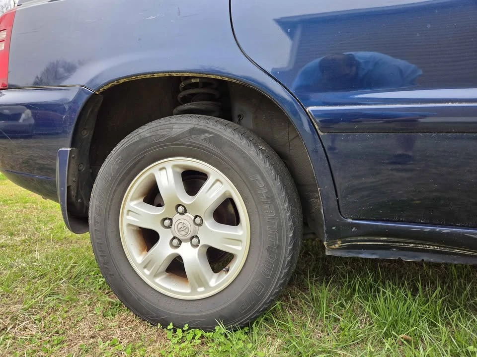 2001 Toyota Highlander - Image 15 of 19
