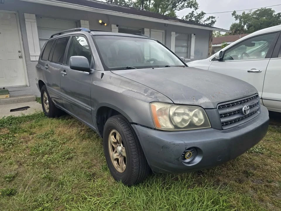 2001 Toyota Highlander - Image 2 of 6