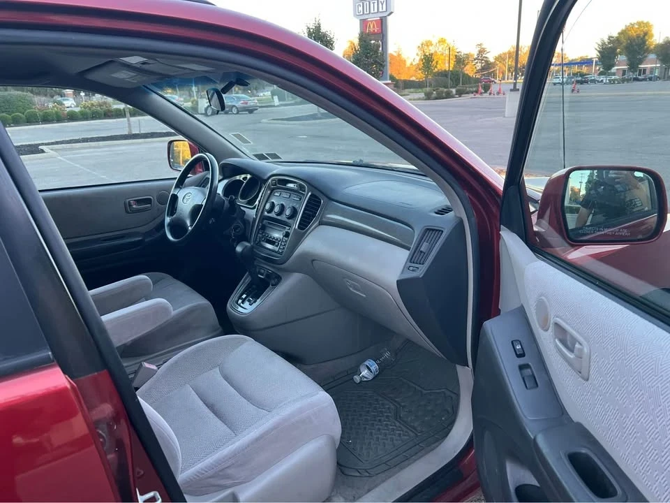2001 Toyota Highlander - Image 7 of 11