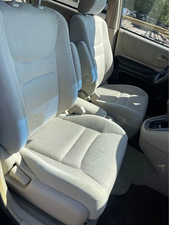 2001 Toyota Highlander - Image 8 of 14