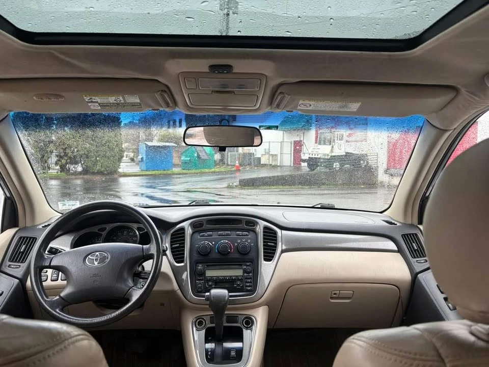 2001 Toyota Highlander - Image 8 of 10