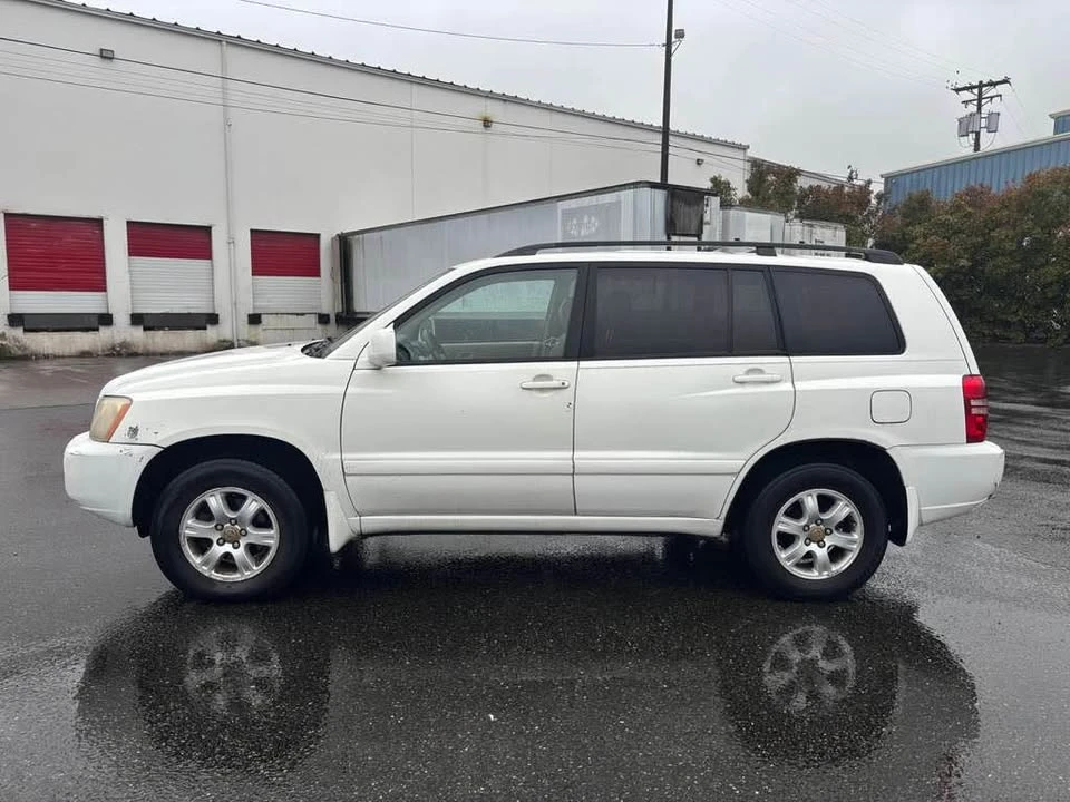 2001 Toyota Highlander - Image 2 of 10