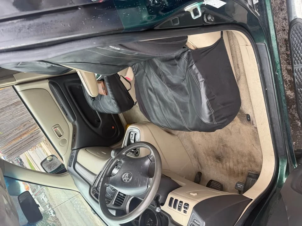2001 Toyota Highlander - Image 13 of 16