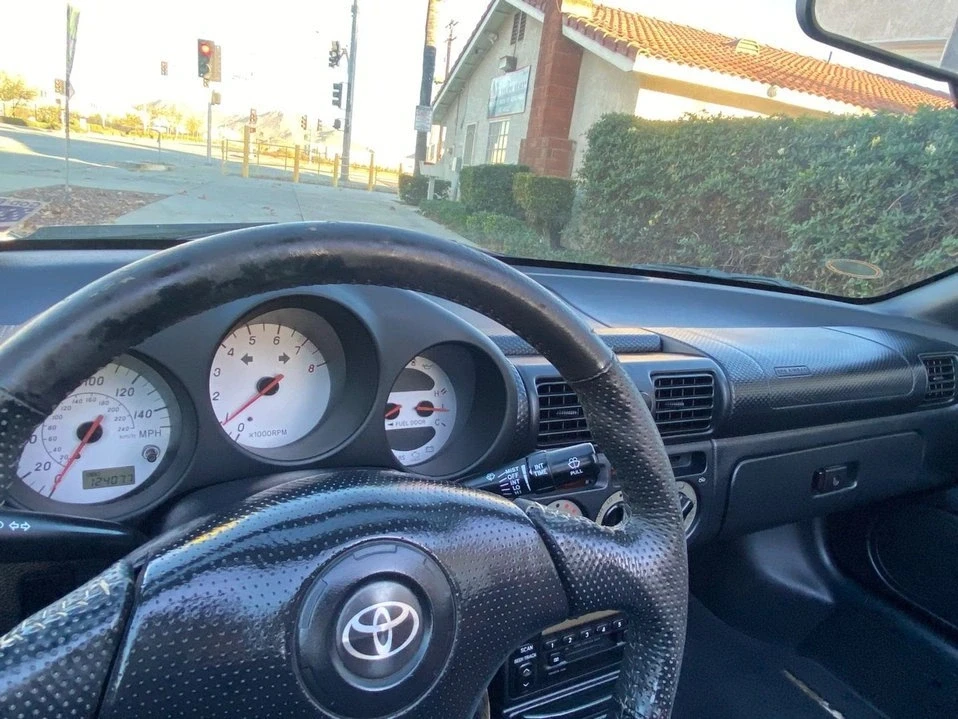 2001 Toyota MR2 Spyder/MR-S - Image 17 of 20