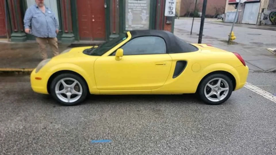 2001 Toyota MR2 Spyder/MR-S - Image 5 of 5