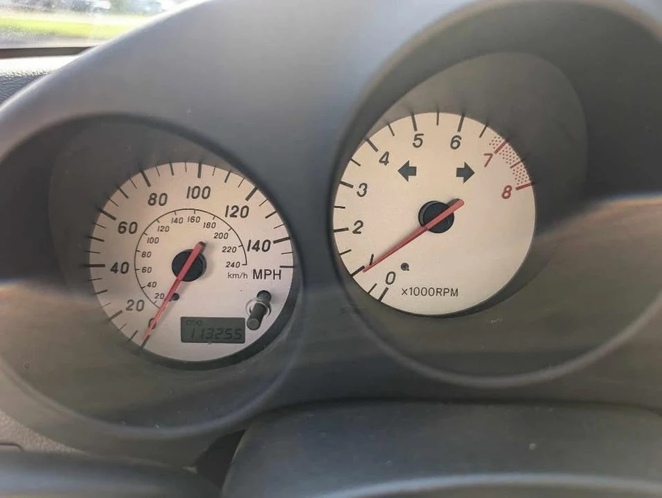2001 Toyota MR2 Spyder/MR-S - Image 12 of 12