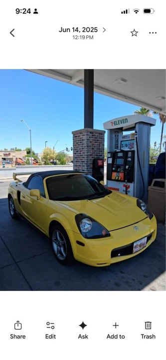 2001 Toyota MR2 Spyder/MR-S - Image 7 of 13