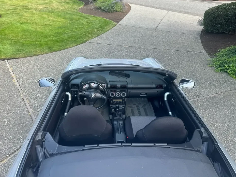 2001 Toyota MR2 Spyder/MR-S - Image 13 of 20