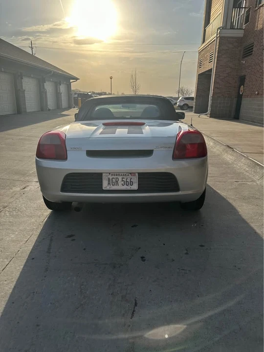 2001 Toyota MR2 Spyder/MR-S - Image 6 of 13