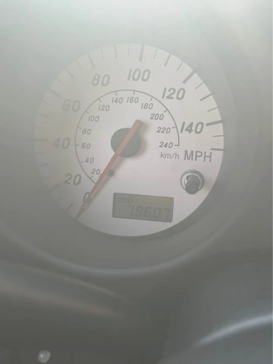 2001 Toyota MR2 Spyder/MR-S - Image 12 of 13