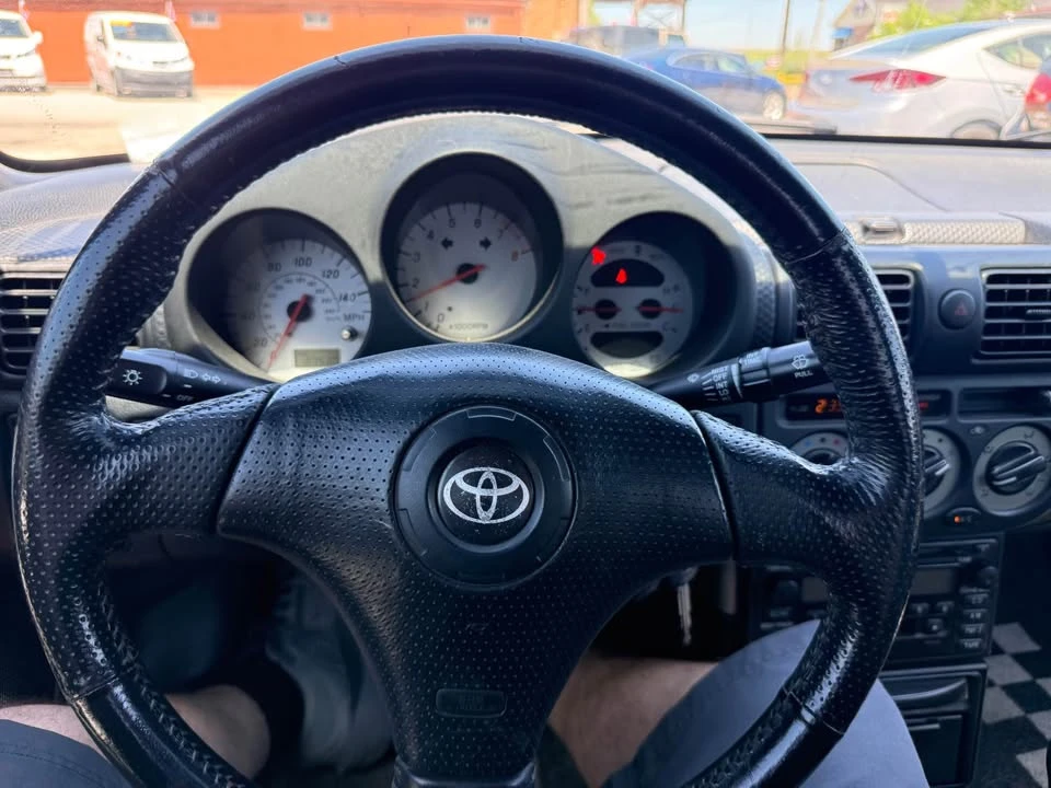 2001 Toyota MR2 Spyder/MR-S - Image 14 of 20