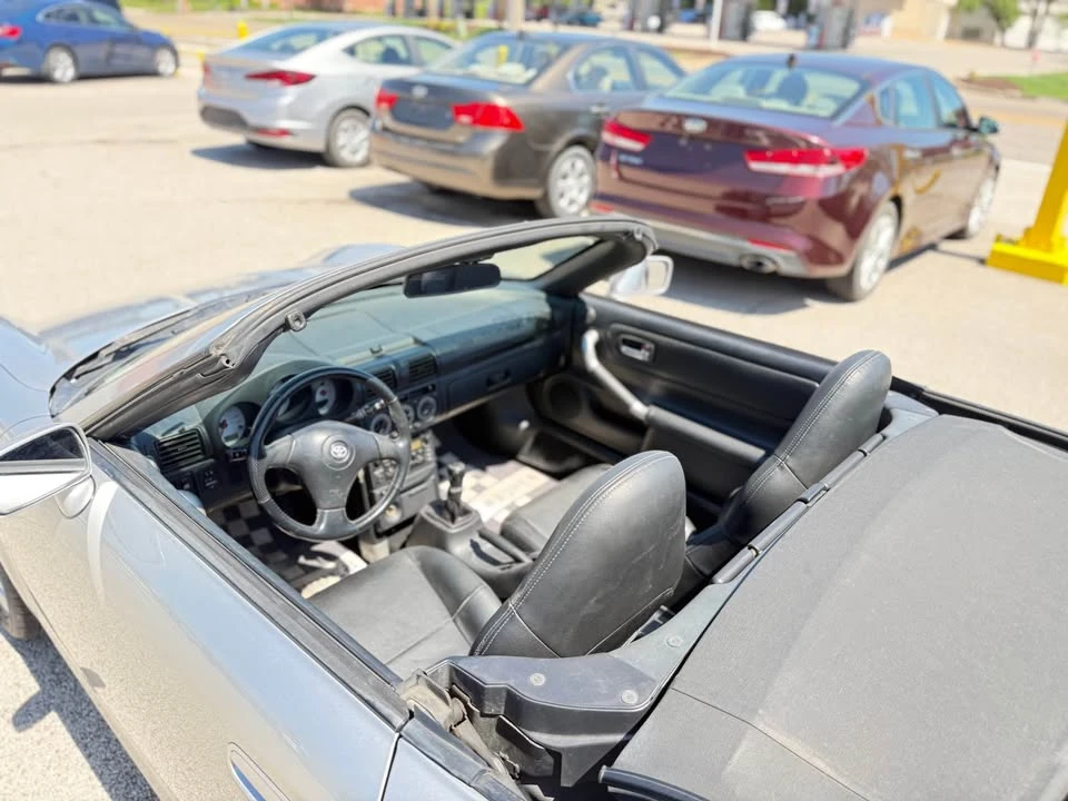 2001 Toyota MR2 Spyder/MR-S - Image 18 of 20