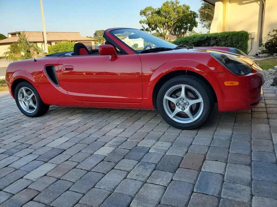 2001 Toyota MR2 Spyder/MR-S - Image 5 of 5