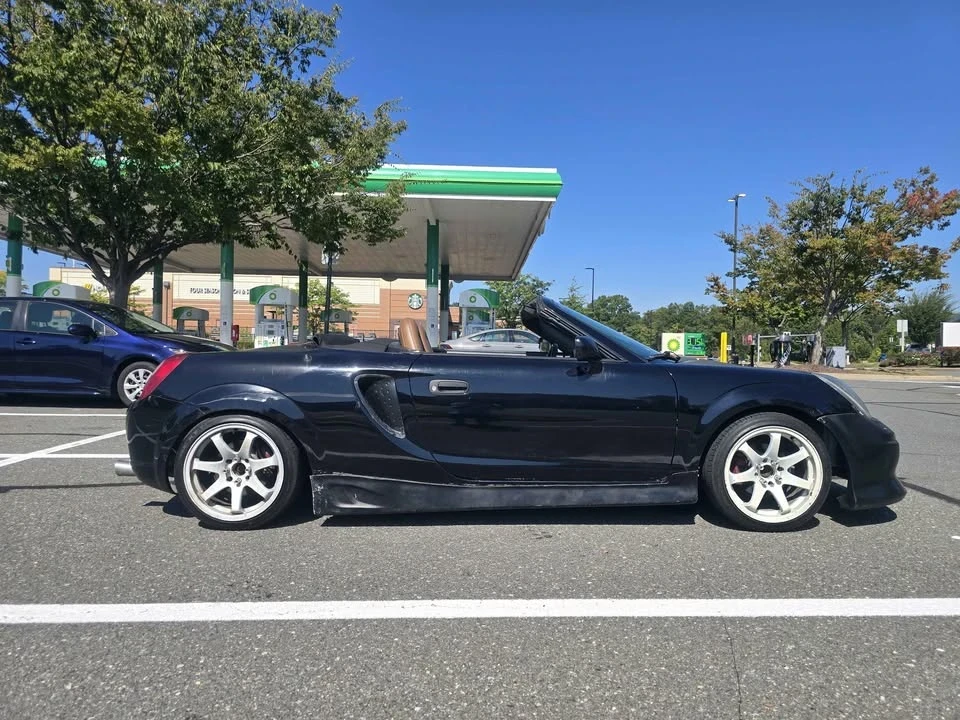 2001 Toyota MR2 Spyder/MR-S - Image 4 of 5