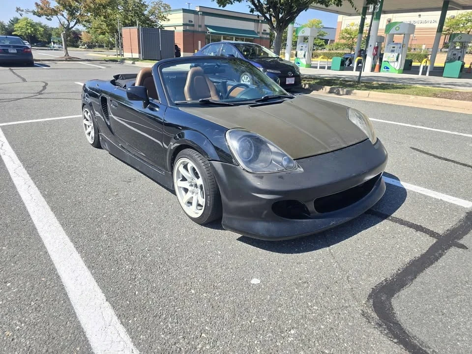 2001 Toyota MR2 Spyder/MR-S - Image 2 of 5