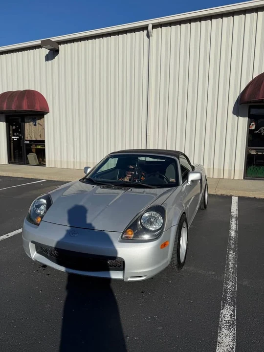 2001 Toyota MR2 Spyder/MR-S - Image 3 of 4