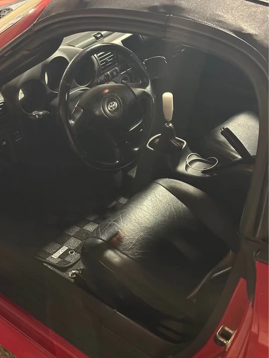2001 Toyota MR2 Spyder/MR-S - Image 7 of 13