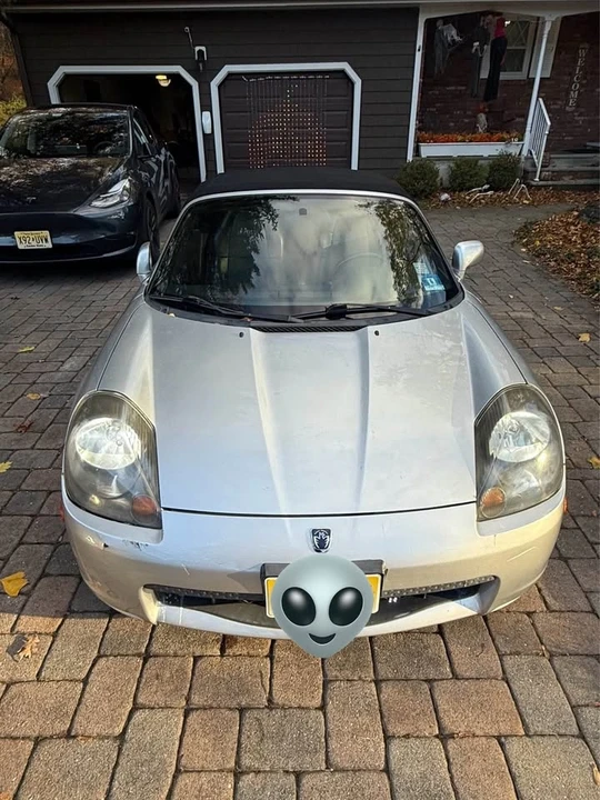2001 Toyota MR2 Spyder/MR-S - Image 5 of 10