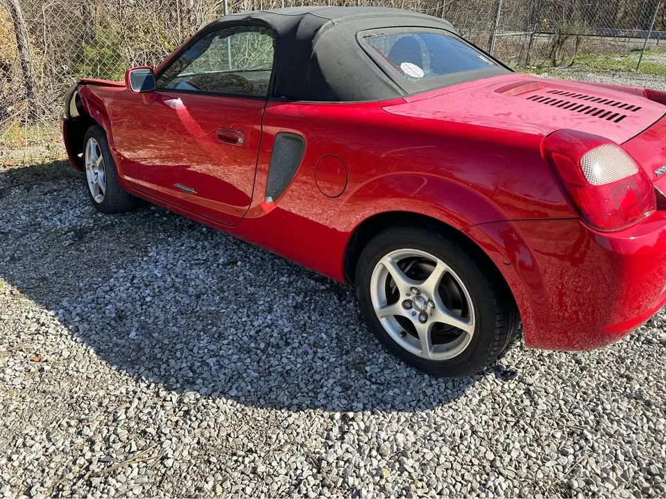 2001 Toyota MR2 Spyder/MR-S - Image 4 of 13