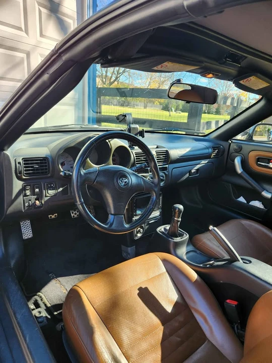 2001 Toyota MR2 Spyder/MR-S - Image 3 of 6