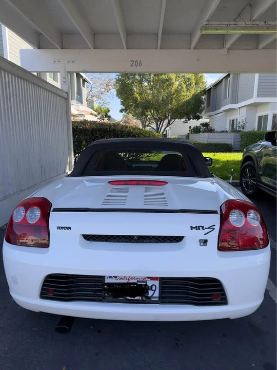 2001 Toyota MR2 Spyder/MR-S - Image 6 of 16