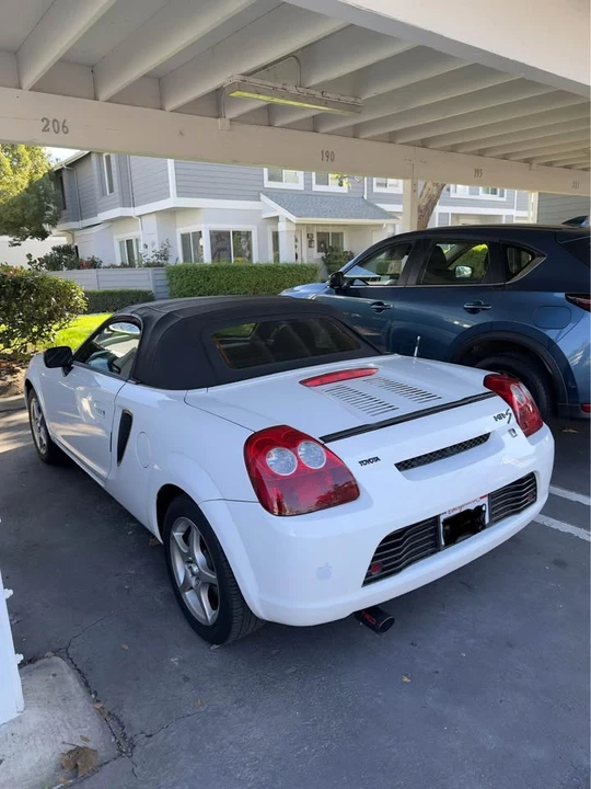 2001 Toyota MR2 Spyder/MR-S - Image 4 of 16