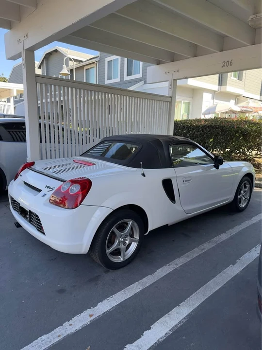 2001 Toyota MR2 Spyder/MR-S - Image 5 of 16
