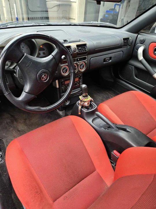 2001 Toyota MR2 Spyder/MR-S - Image 9 of 12