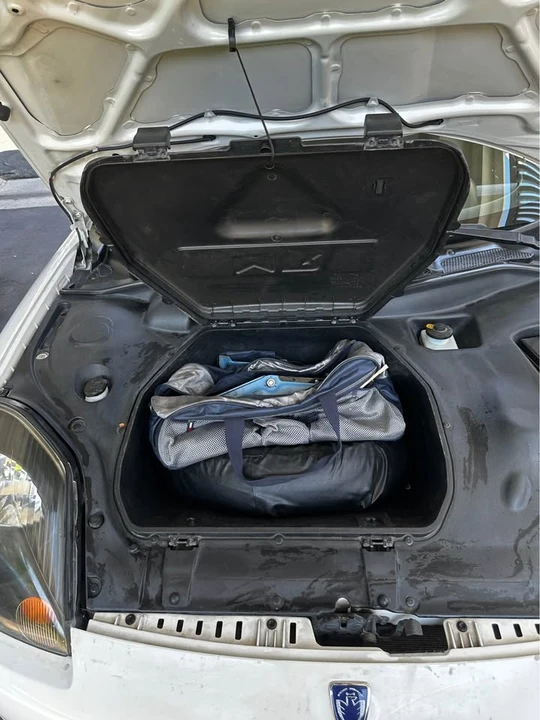 2001 Toyota MR2 Spyder/MR-S - Image 15 of 16
