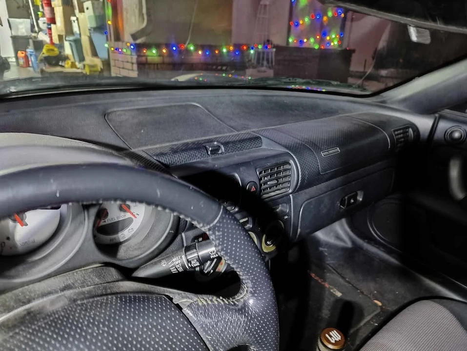 2001 Toyota MR2 Spyder/MR-S - Image 13 of 17