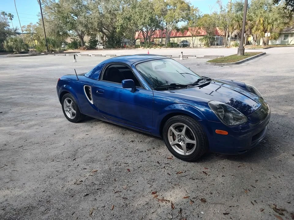 2001 Toyota MR2 Spyder/MR-S - Image 8 of 9